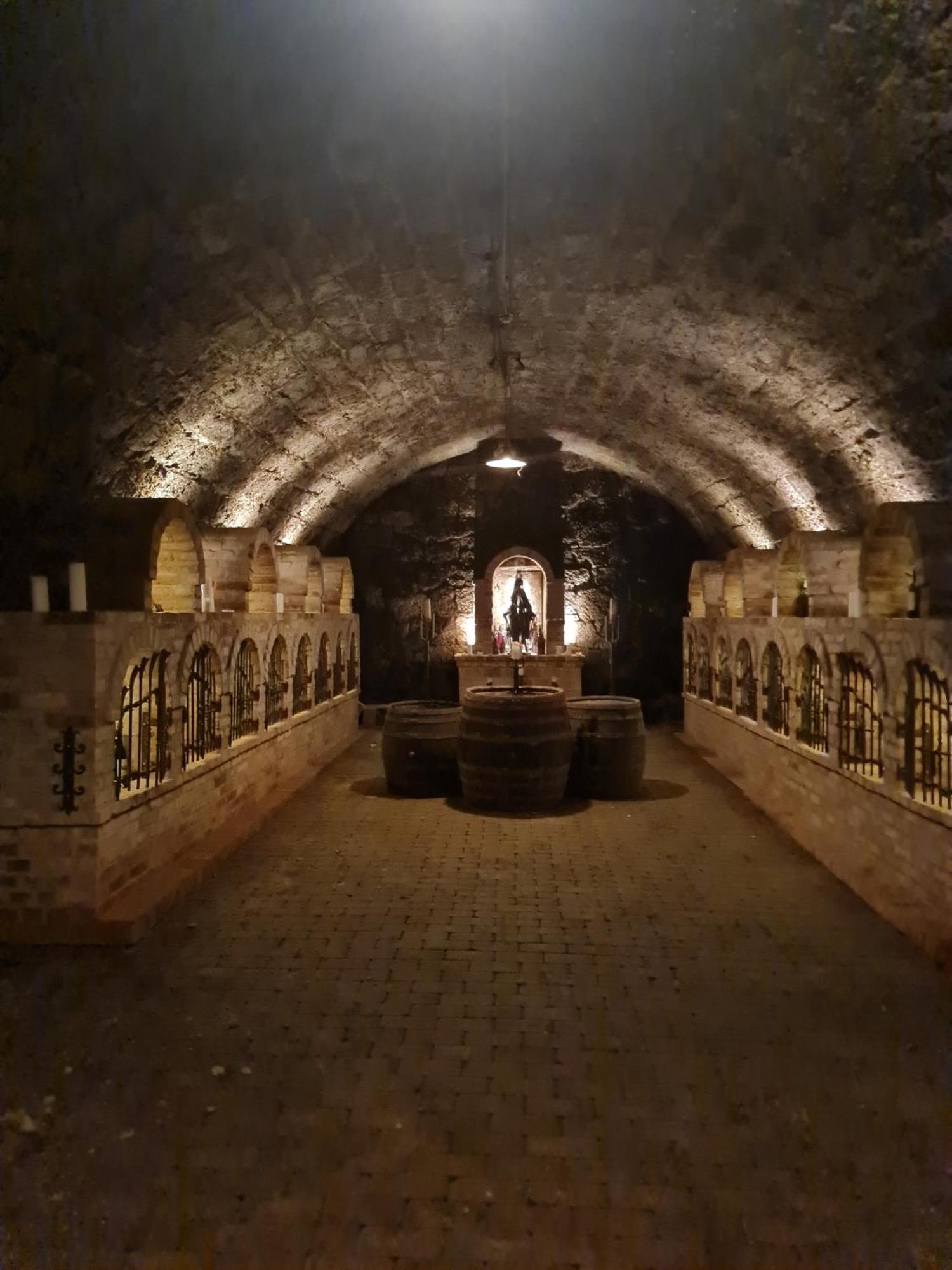 Buzás Pince Vendégház Ecséd Esterno foto